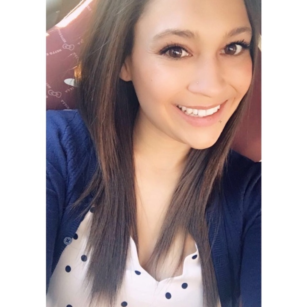 Meet your Posher, Alyssa